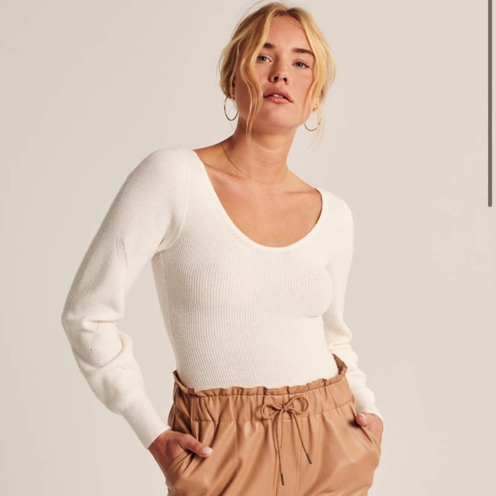 Scoopneck Knit Bodysuit
